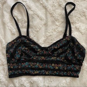 Black lace bralette / crop top size M
